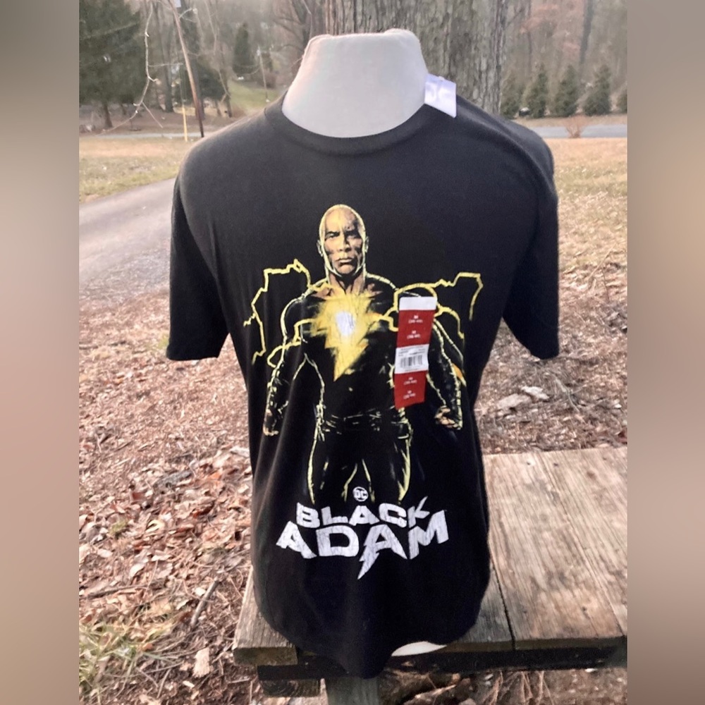 WB BLACK ADAM MAD ENGINE MENS MEDIUM TSHIRT NWT